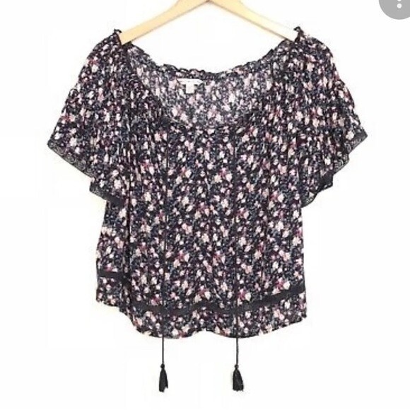 American Eagle on or off shoulder lace detail floral top size large - Picture 1 of 7
